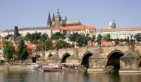 Karlův most a panorama Pražského hradu